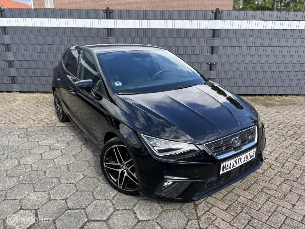 1.0 TSI FR Business Intense Virtual Camera PDC