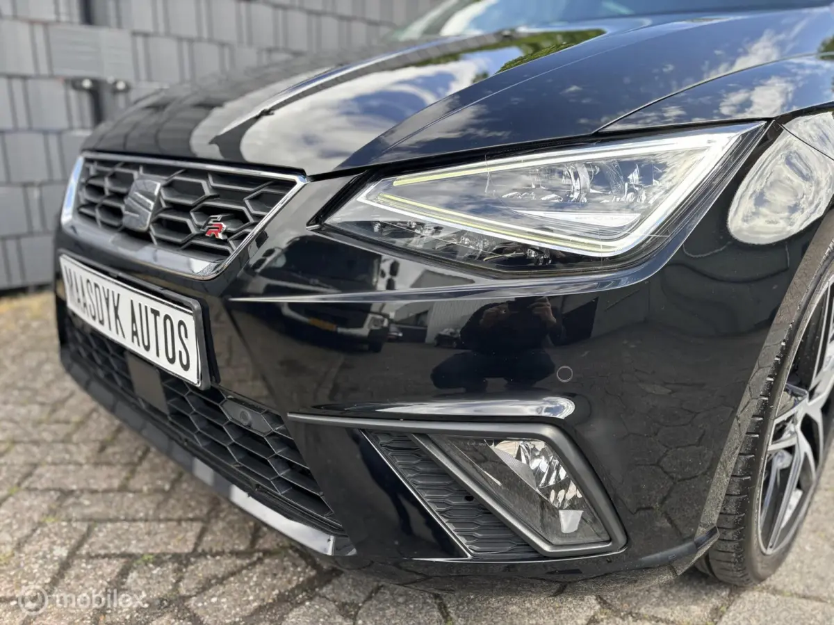 1.0 TSI FR Business Intense Virtual Camera PDC