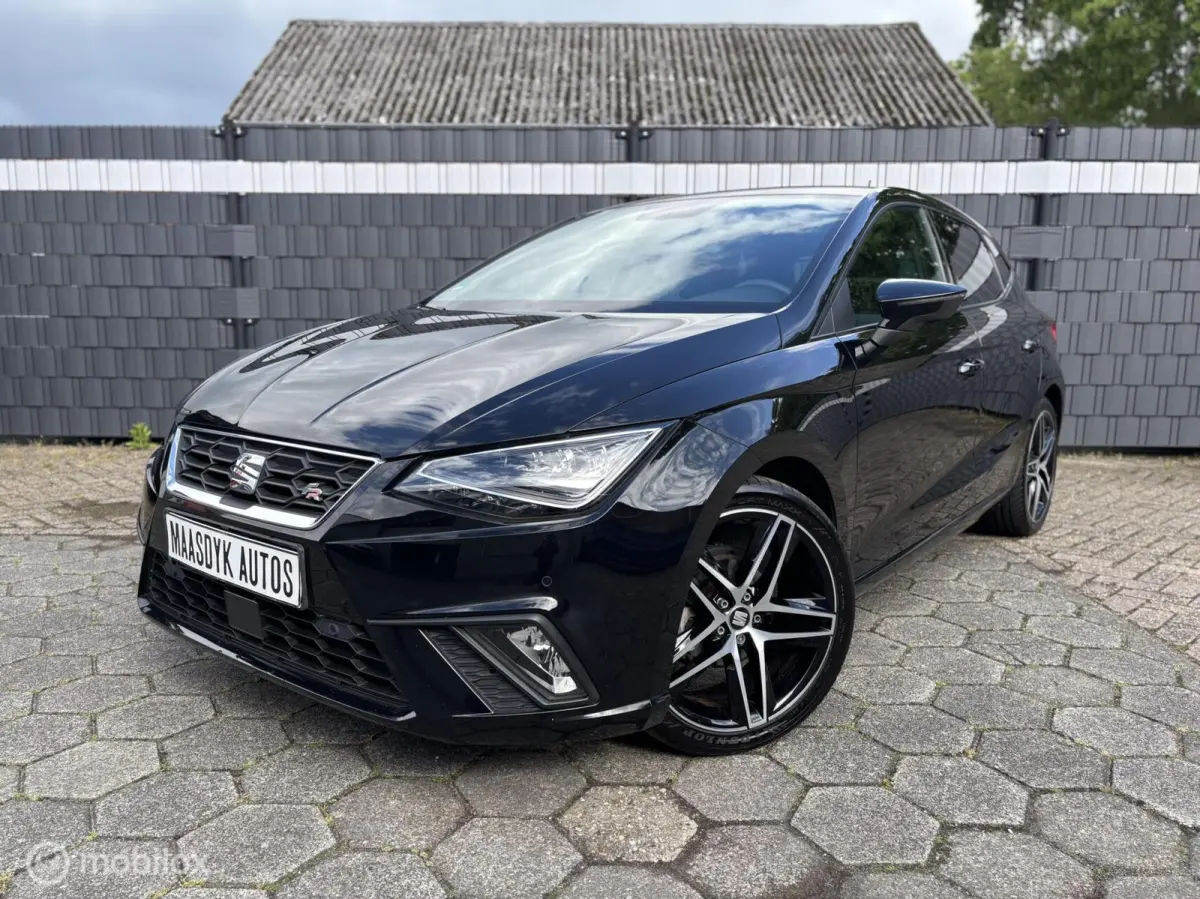 1.0 TSI FR Business Intense Virtual Camera PDC