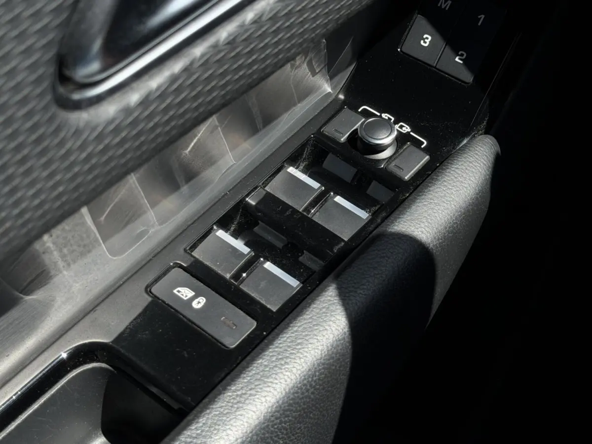 2.0 P250 Turbo AWD R-Dynamic