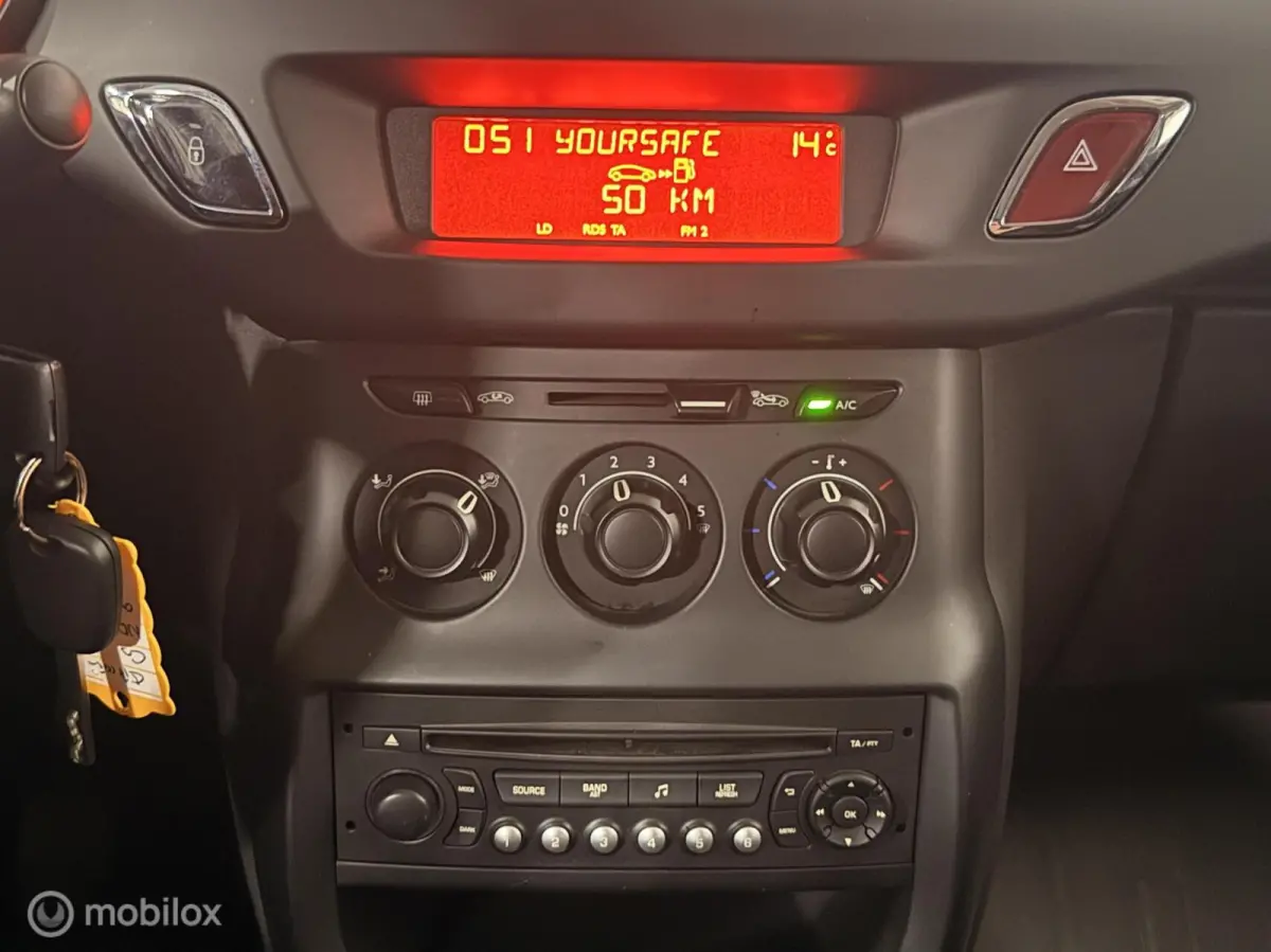 1.0 PureTech Attraction/ Airco/ Lage km’s 56000km