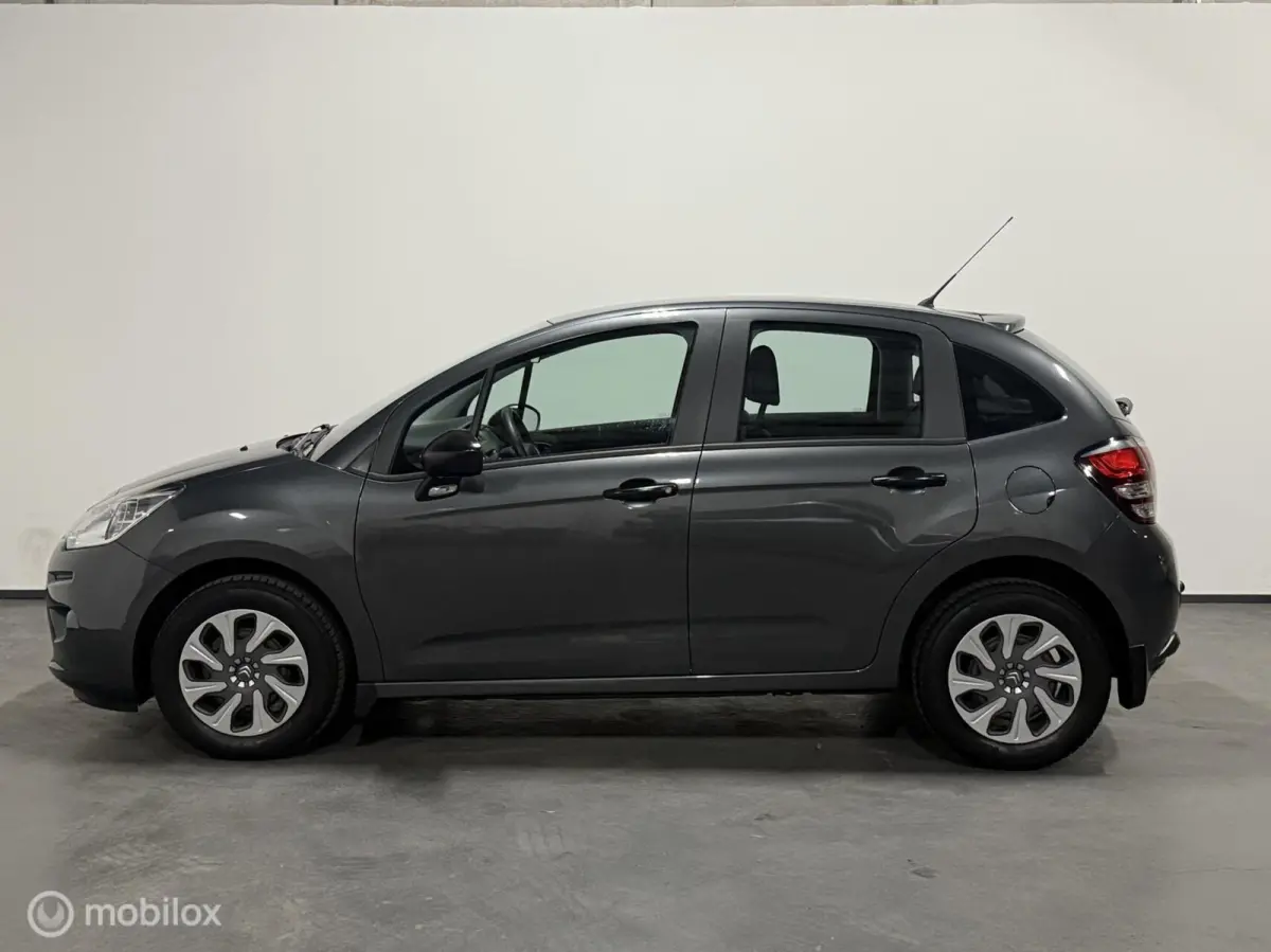 1.0 PureTech Attraction/ Airco/ Lage km’s 56000km