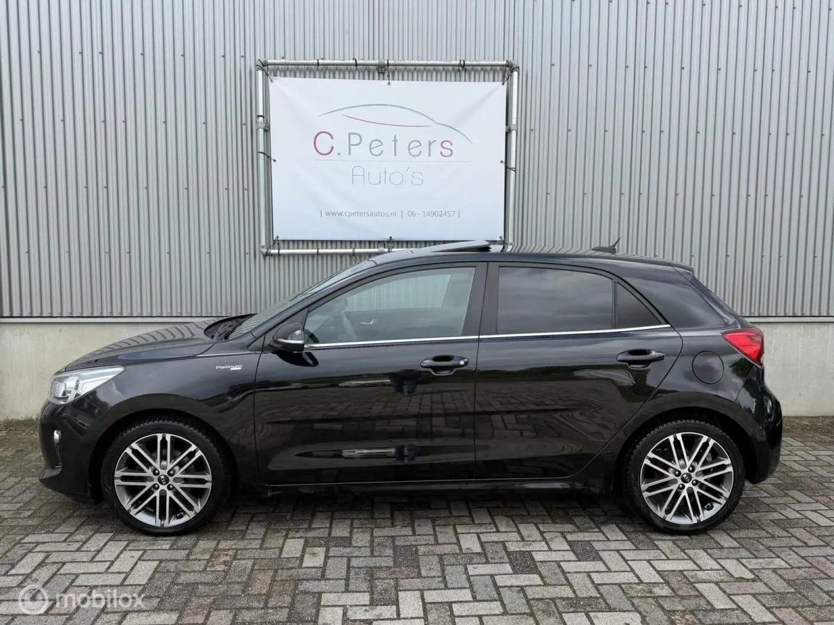 1.0 TGDI 120PK Platinum / Schuifdak / Leer / Carplay / Stoel+Stuurverwarming / Camera / DAB+ / NAP