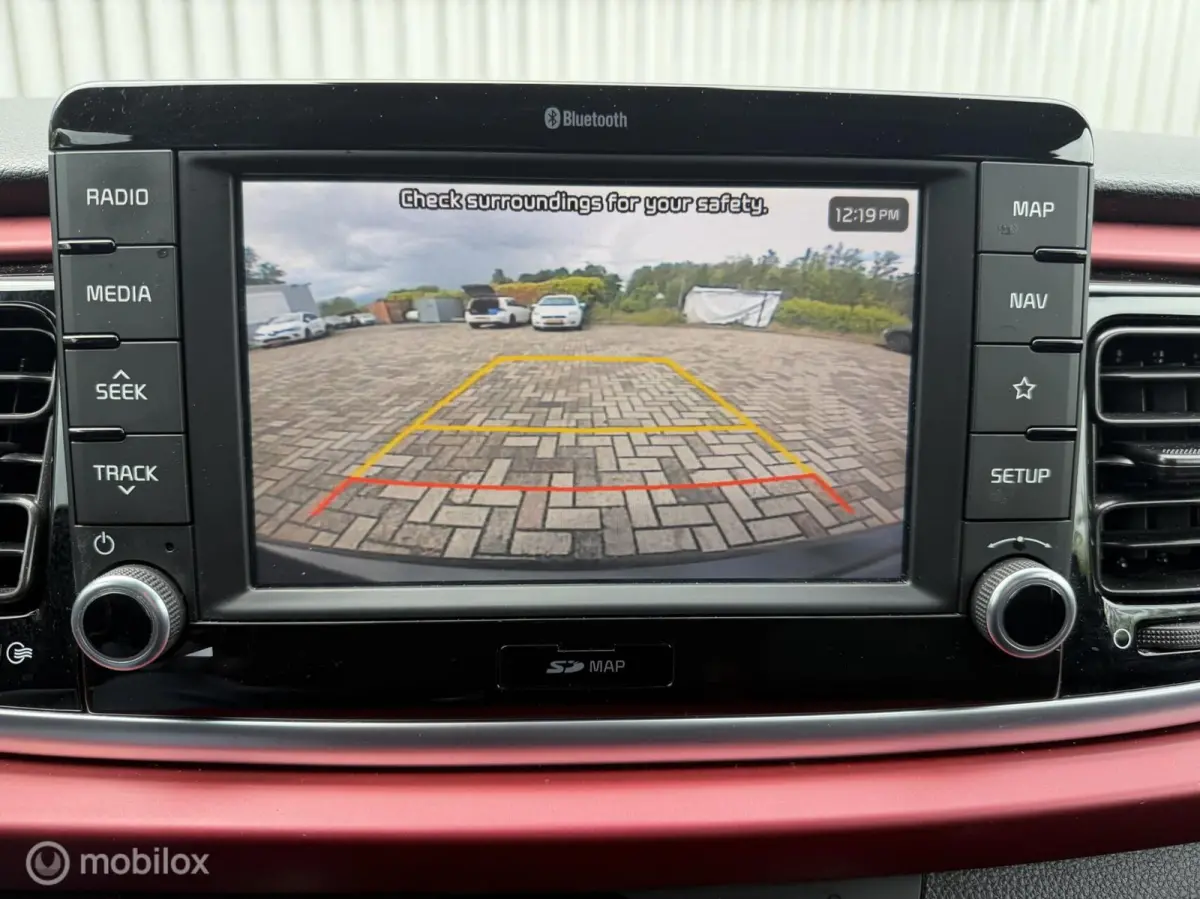 1.0 TGDI 120PK Platinum / Schuifdak / Leer / Carplay / Stoel+Stuurverwarming / Camera / DAB+ / NAP