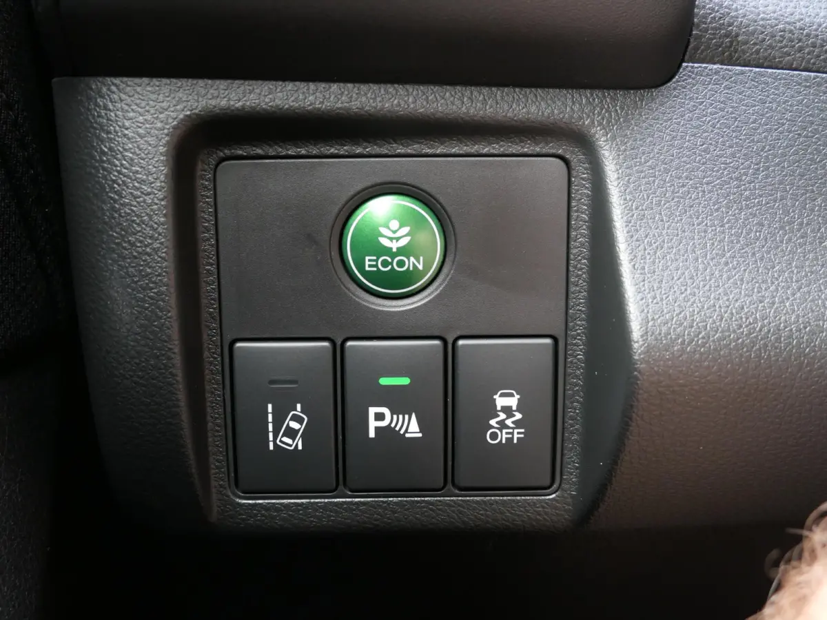 1.5 i-VTEC Executive | Panoramadak | Half leder | Achteruitrijcamera | Keyless entry | Volledig dealer onderhouden | Climate Control | Hoge instap | Automaat