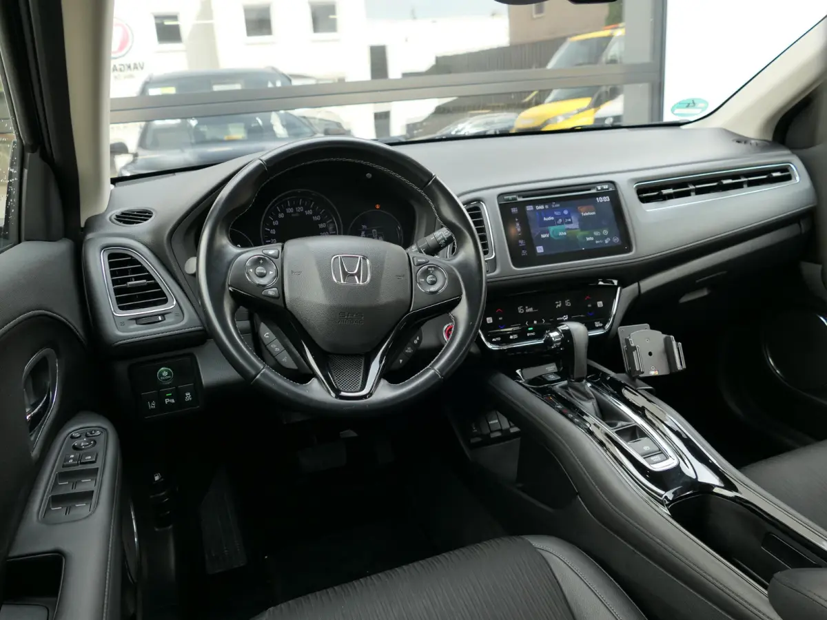 1.5 i-VTEC Executive | Panoramadak | Half leder | Achteruitrijcamera | Keyless entry | Volledig dealer onderhouden | Climate Control | Hoge instap | Automaat