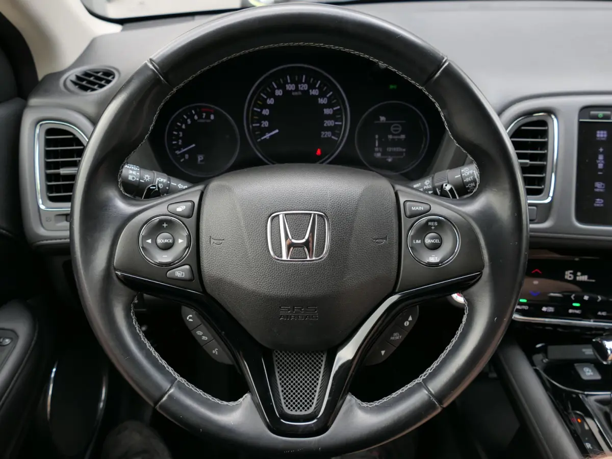 1.5 i-VTEC Executive | Panoramadak | Half leder | Achteruitrijcamera | Keyless entry | Volledig dealer onderhouden | Climate Control | Hoge instap | Automaat