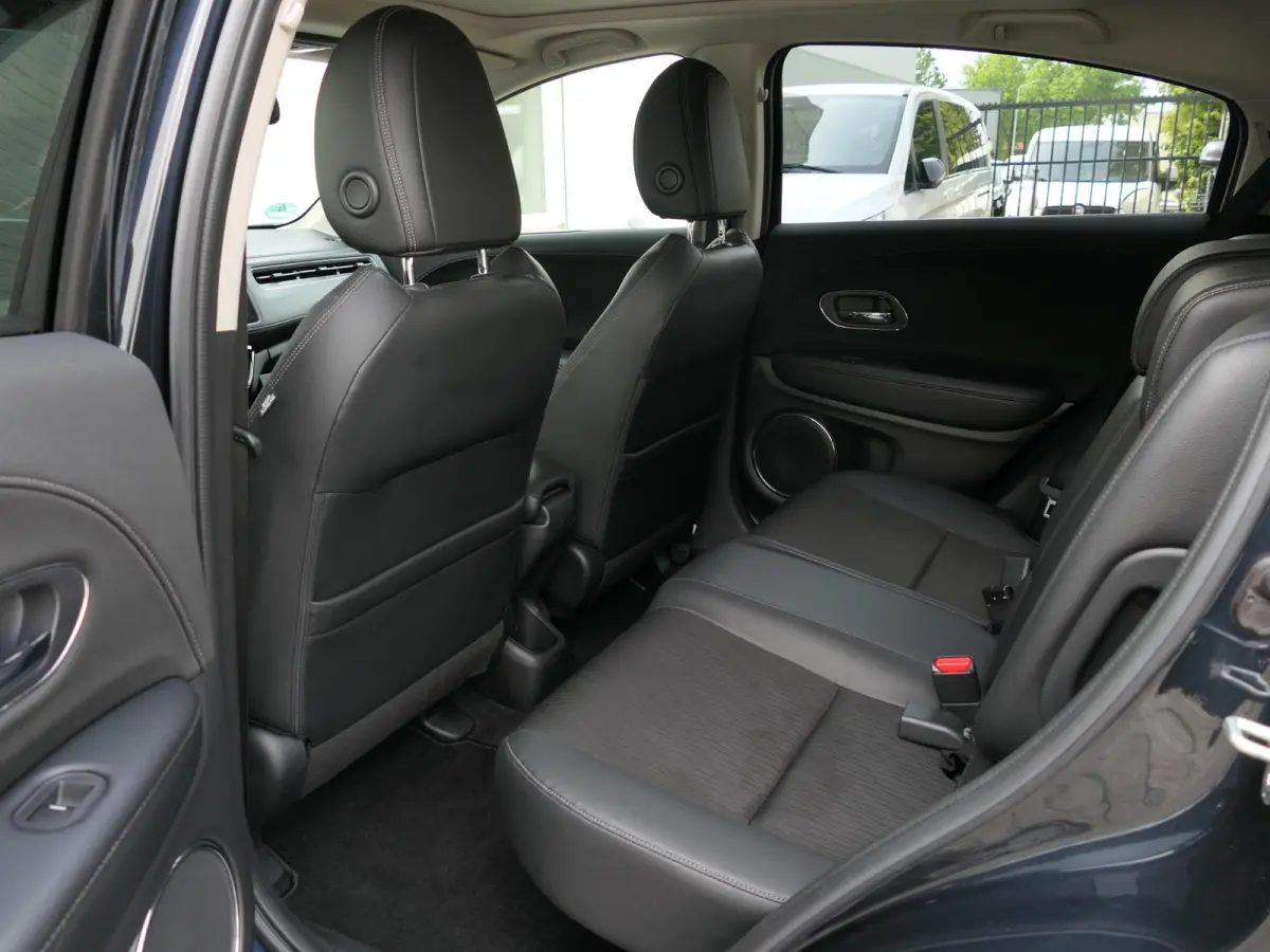 1.5 i-VTEC Executive | Panoramadak | Half leder | Achteruitrijcamera | Keyless entry | Volledig dealer onderhouden | Climate Control | Hoge instap | Automaat