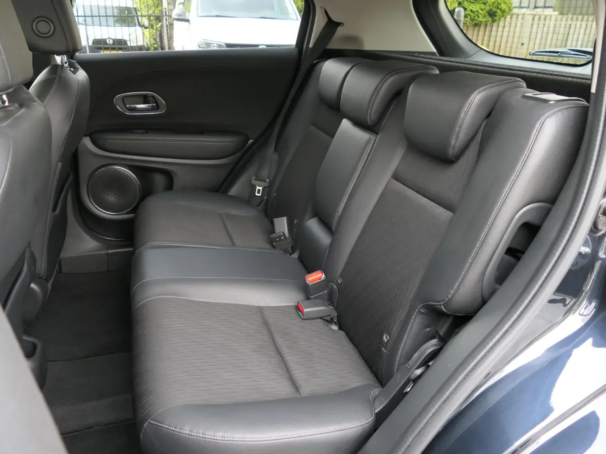 1.5 i-VTEC Executive | Panoramadak | Half leder | Achteruitrijcamera | Keyless entry | Volledig dealer onderhouden | Climate Control | Hoge instap | Automaat