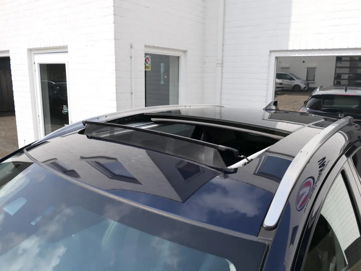 1.5 i-VTEC Executive | Panoramadak | Half leder | Achteruitrijcamera | Keyless entry | Volledig dealer onderhouden | Climate Control | Hoge instap | Automaat