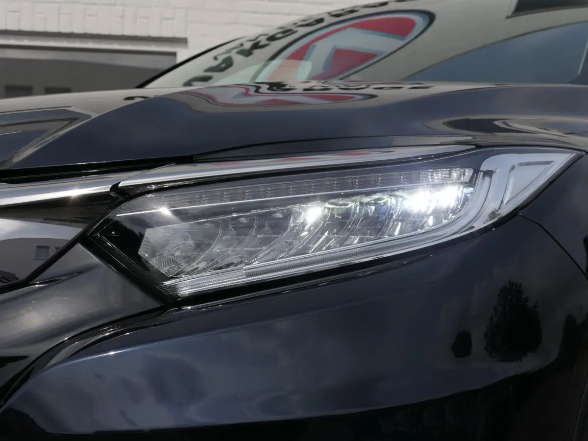 1.5 i-VTEC Executive | Panoramadak | Half leder | Achteruitrijcamera | Keyless entry | Volledig dealer onderhouden | Climate Control | Hoge instap | Automaat