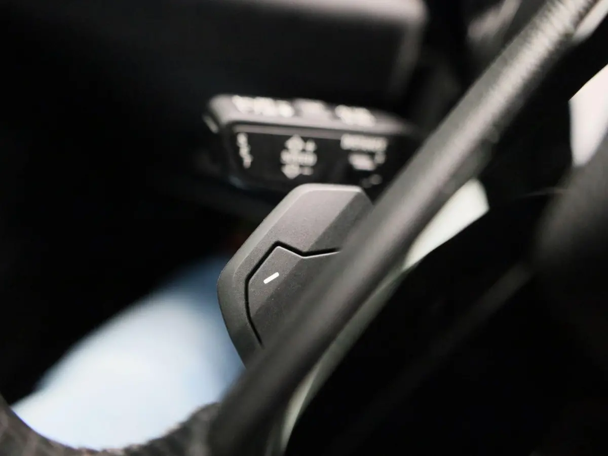 Avant 2.0 quattro S edition Competition 367 PK | S-line | Automaat | 360 Camera | Panorama glasdak | Adaptive Cruise Control | Stoelverwarming | Virtual Cockpit | LED Matrix | Lichtmetalen v