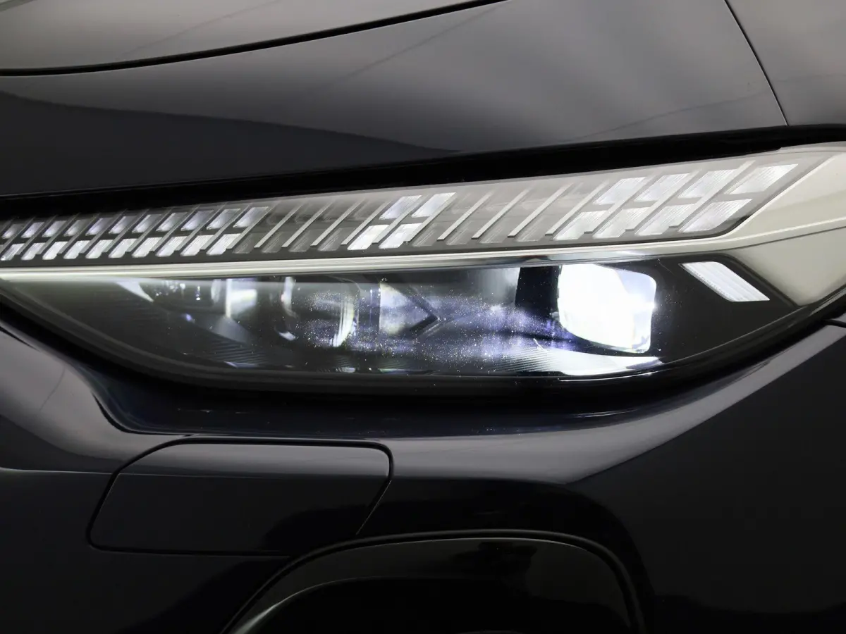 Avant 2.0 quattro S edition Competition 367 PK | S-line | Automaat | 360 Camera | Panorama glasdak | Adaptive Cruise Control | Stoelverwarming | Virtual Cockpit | LED Matrix | Lichtmetalen v