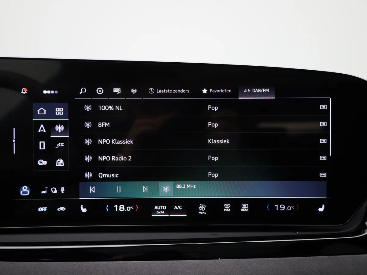 Avant 2.0 quattro S edition Competition 367 PK | S-line | Automaat | 360 Camera | Panorama glasdak | Adaptive Cruise Control | Stoelverwarming | Virtual Cockpit | LED Matrix | Lichtmetalen v