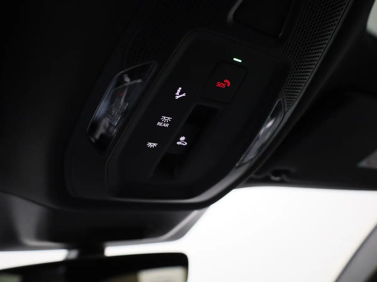 Avant 2.0 quattro S edition Competition 367 PK | S-line | Automaat | 360 Camera | Panorama glasdak | Adaptive Cruise Control | Stoelverwarming | Virtual Cockpit | LED Matrix | Lichtmetalen v