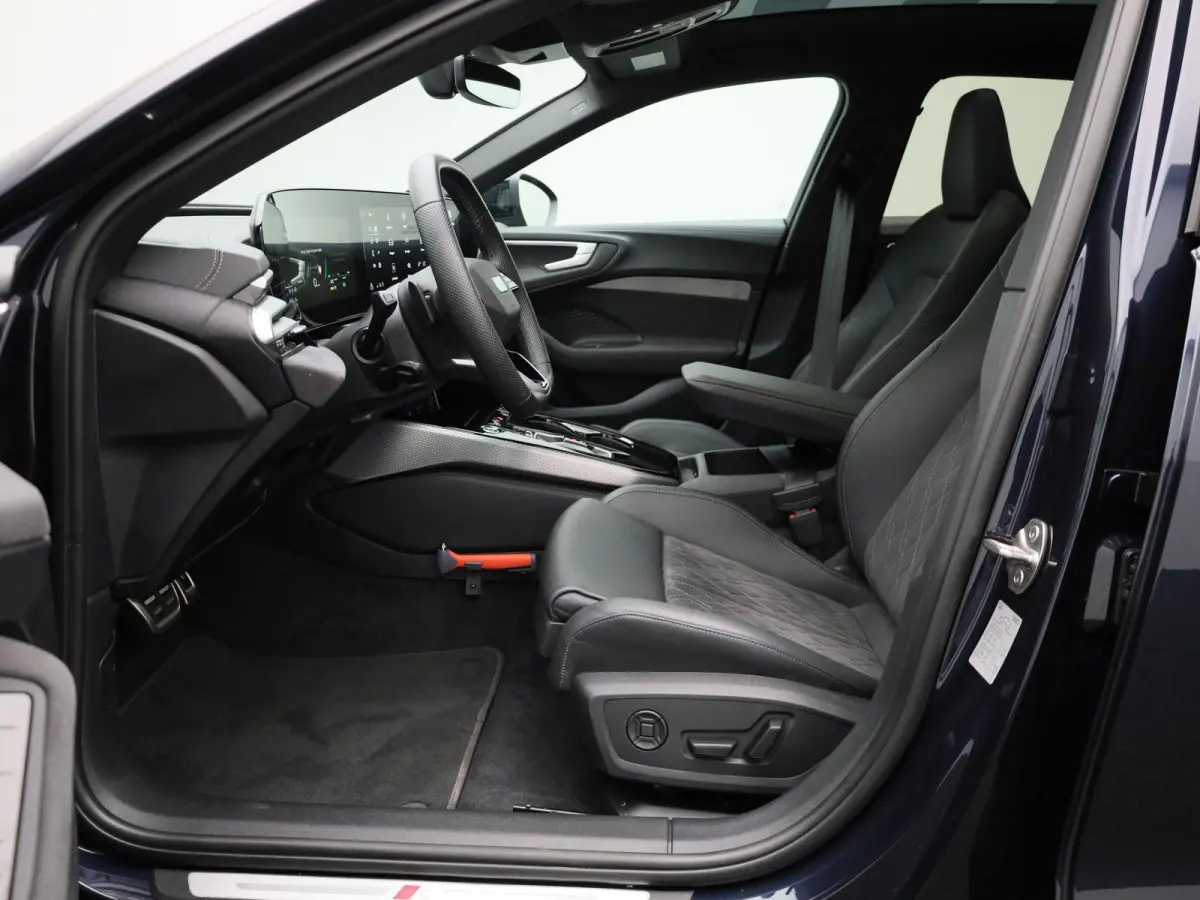 Avant 2.0 quattro S edition Competition 367 PK | S-line | Automaat | 360 Camera | Panorama glasdak | Adaptive Cruise Control | Stoelverwarming | Virtual Cockpit | LED Matrix | Lichtmetalen v