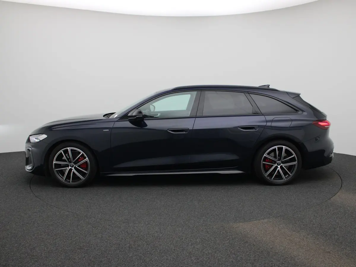 Avant 2.0 quattro S edition Competition 367 PK | S-line | Automaat | 360 Camera | Panorama glasdak | Adaptive Cruise Control | Stoelverwarming | Virtual Cockpit | LED Matrix | Lichtmetalen v