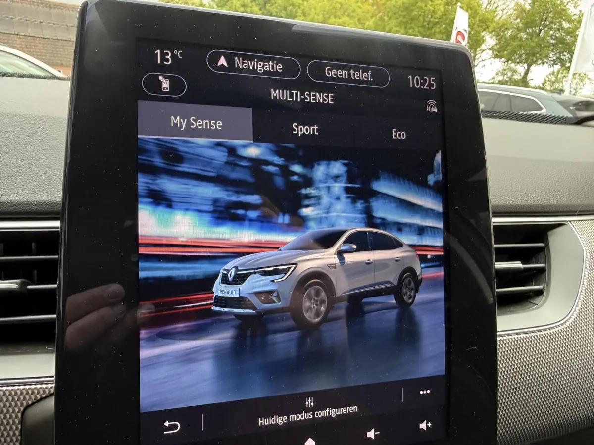 1.6 E-Tech Hybrid 145 Intens *ALL-IN PRIJS*