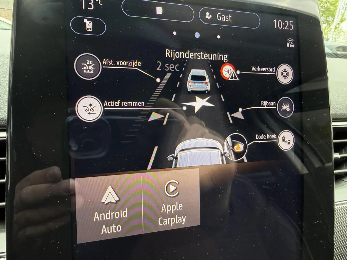 1.6 E-Tech Hybrid 145 Intens *ALL-IN PRIJS*