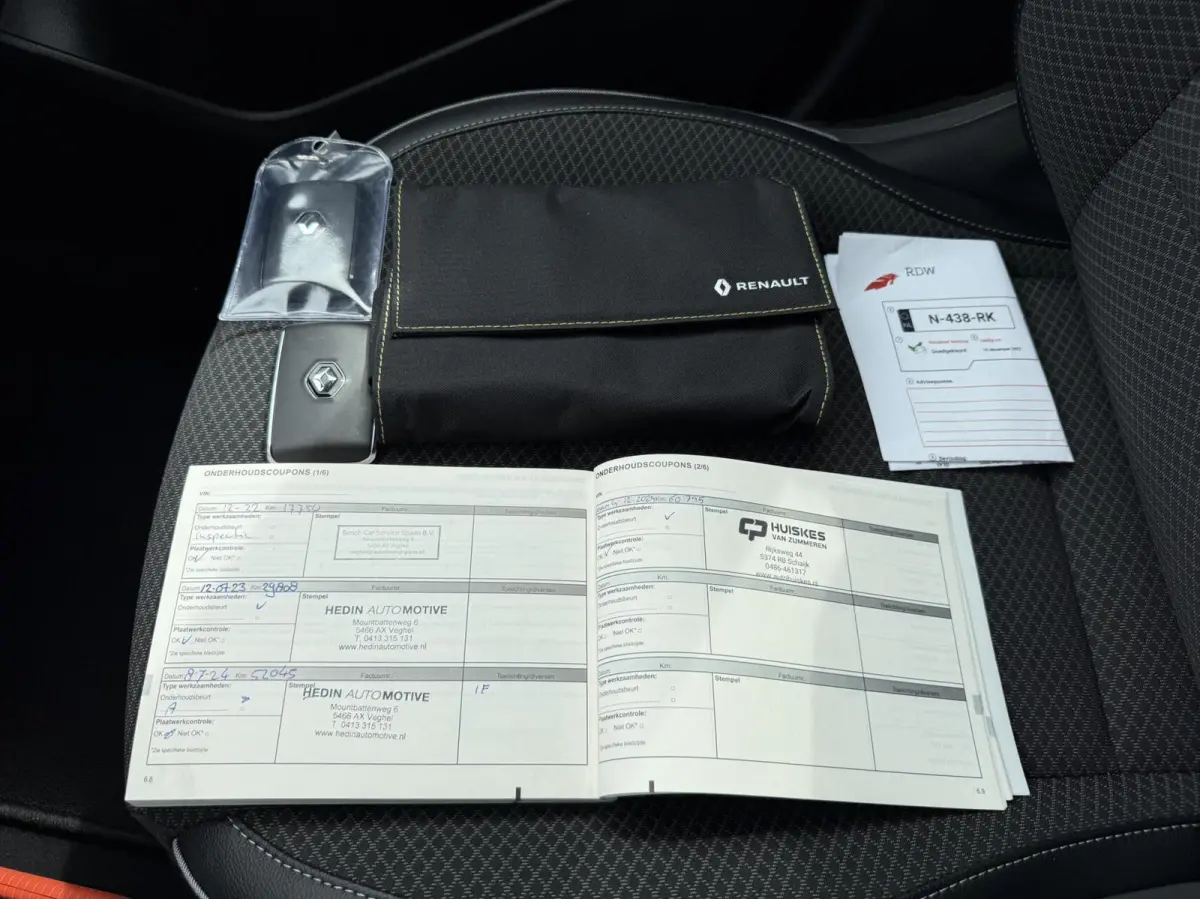 1.6 E-Tech Hybrid 145 Intens *ALL-IN PRIJS*