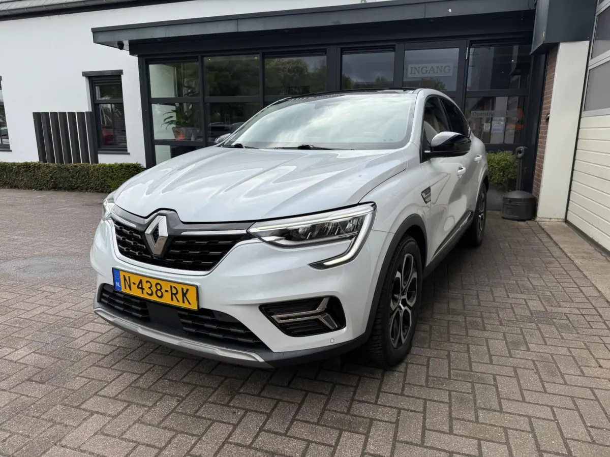 1.6 E-Tech Hybrid 145 Intens *ALL-IN PRIJS*
