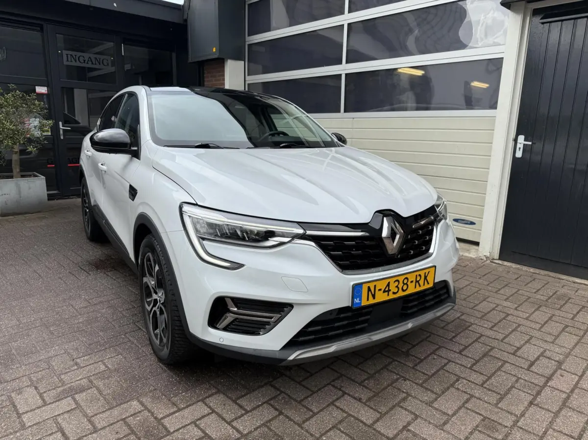 1.6 E-Tech Hybrid 145 Intens *ALL-IN PRIJS*