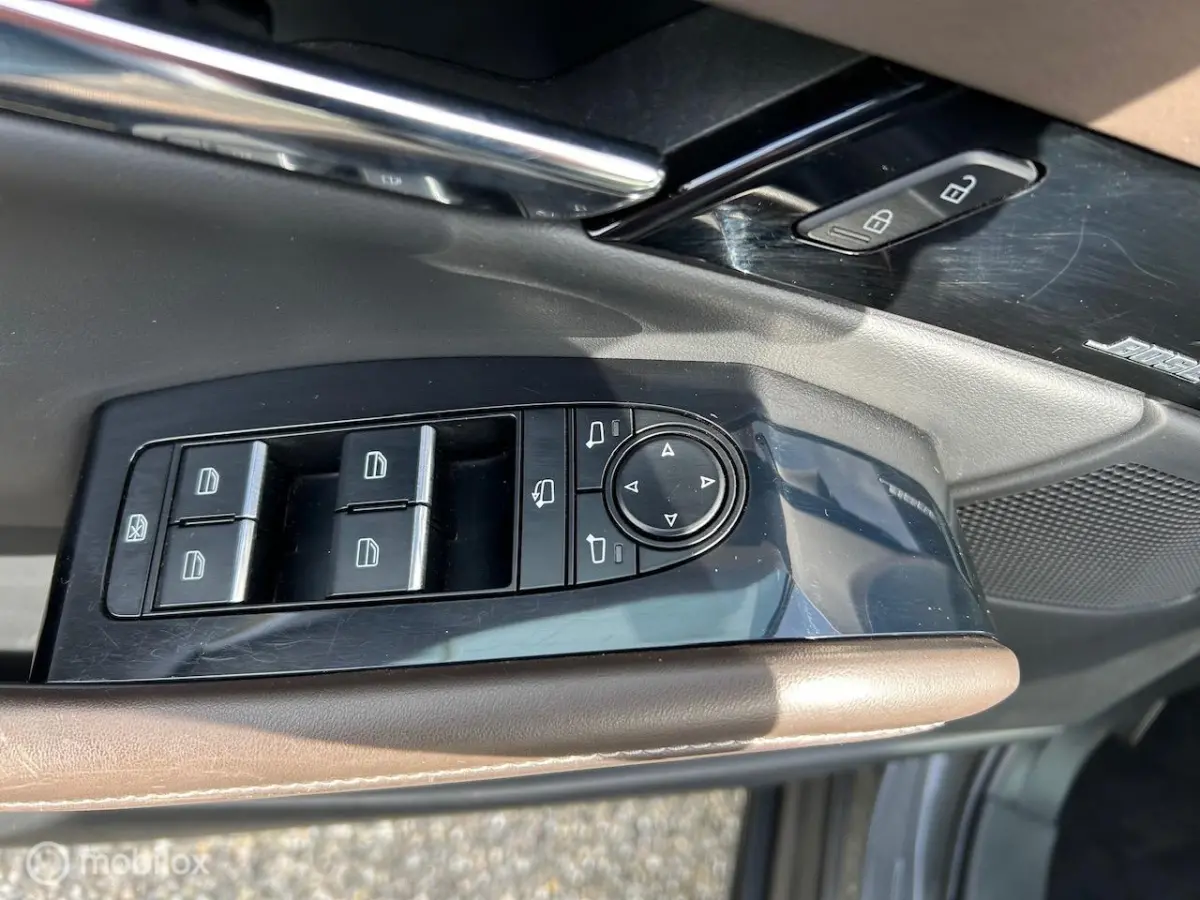 2.0 e-SkyActiv-X M Hybrid Luxury Leer Navi