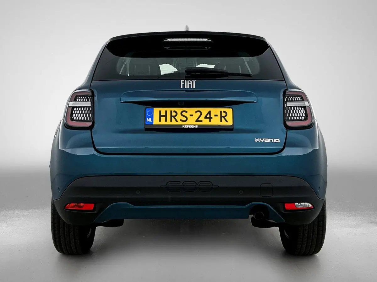 Urban 1.2 110pk Automaat | Stoelverwarming | Navigatie | Climate Control | Cruise Control | Camera | 17"LMV | LED | Keyless Entry/Start | Verwarmbare Voorruit | Apple Carplay/Android Auto |