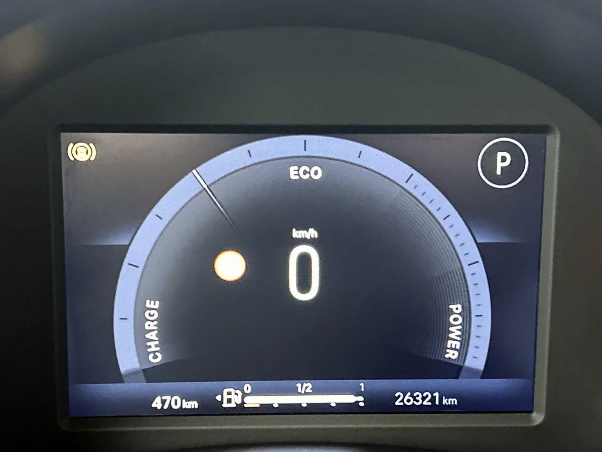 Urban 1.2 110pk Automaat | Stoelverwarming | Navigatie | Climate Control | Cruise Control | Camera | 17"LMV | LED | Keyless Entry/Start | Verwarmbare Voorruit | Apple Carplay/Android Auto |