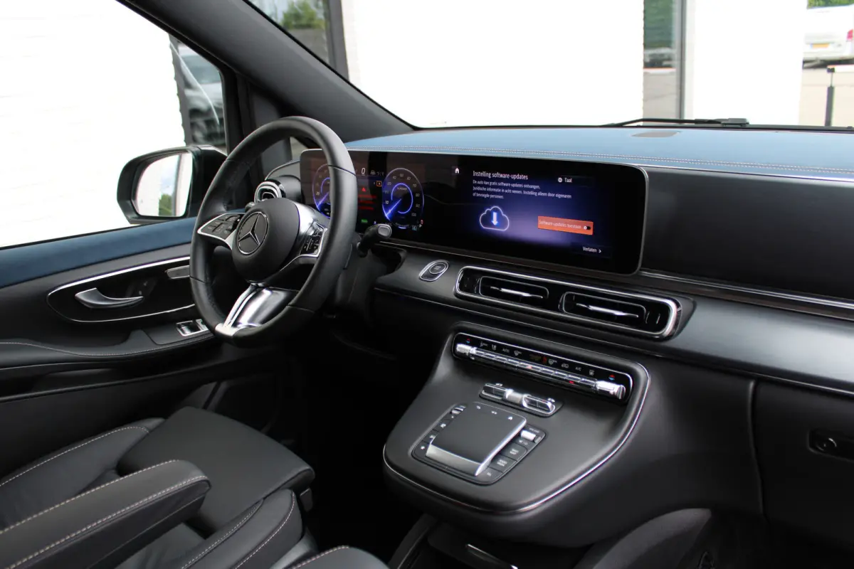 300 L2 / AMG / Luchtvering / 7-Persoons / Black Edition / Vol Opties / NIEUWSTAAT