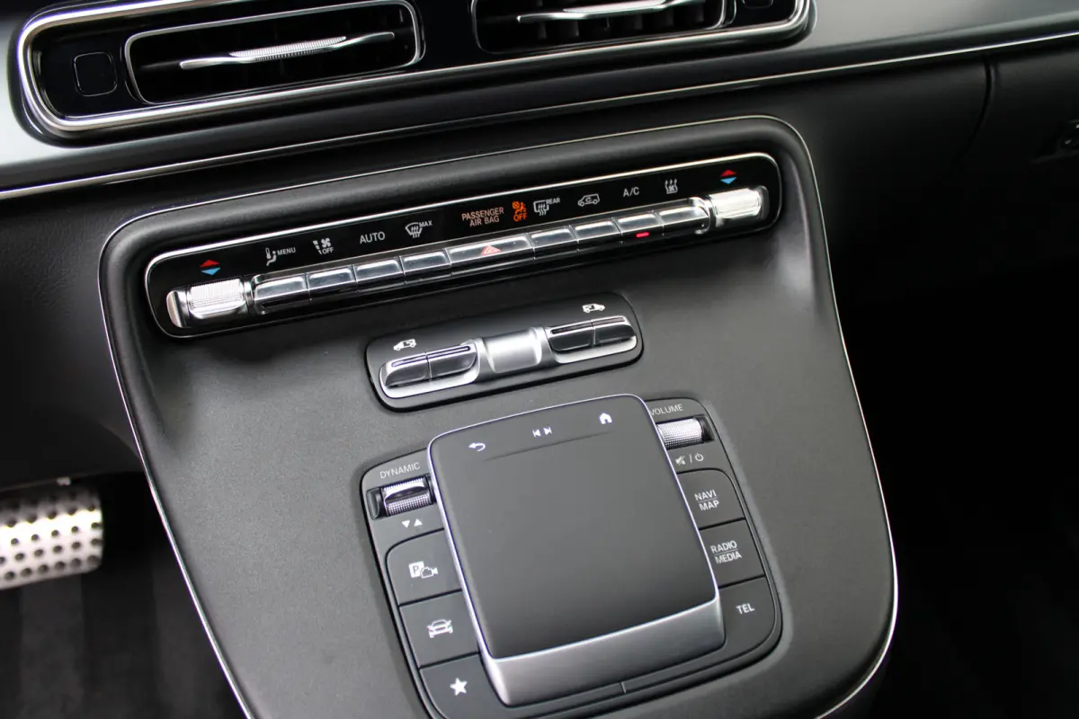 300 L2 / AMG / Luchtvering / 7-Persoons / Black Edition / Vol Opties / NIEUWSTAAT