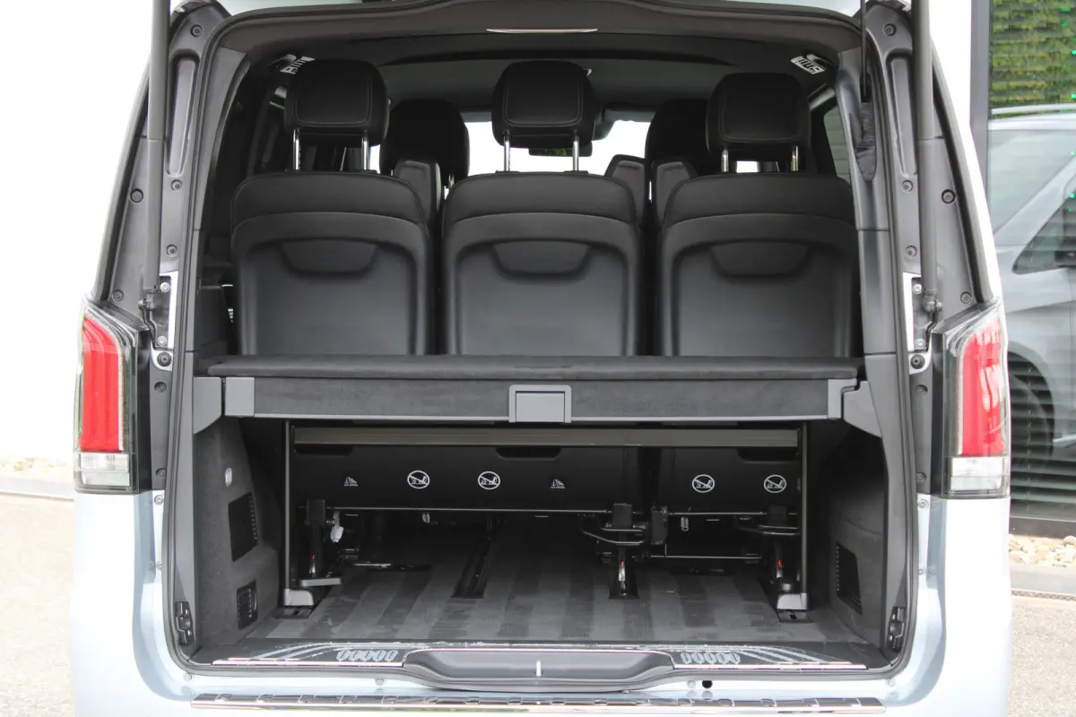 300 L2 / AMG / Luchtvering / 7-Persoons / Black Edition / Vol Opties / NIEUWSTAAT