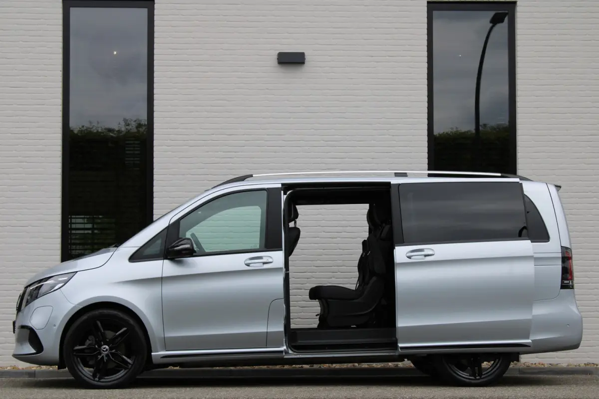 300 L2 / AMG / Luchtvering / 7-Persoons / Black Edition / Vol Opties / NIEUWSTAAT