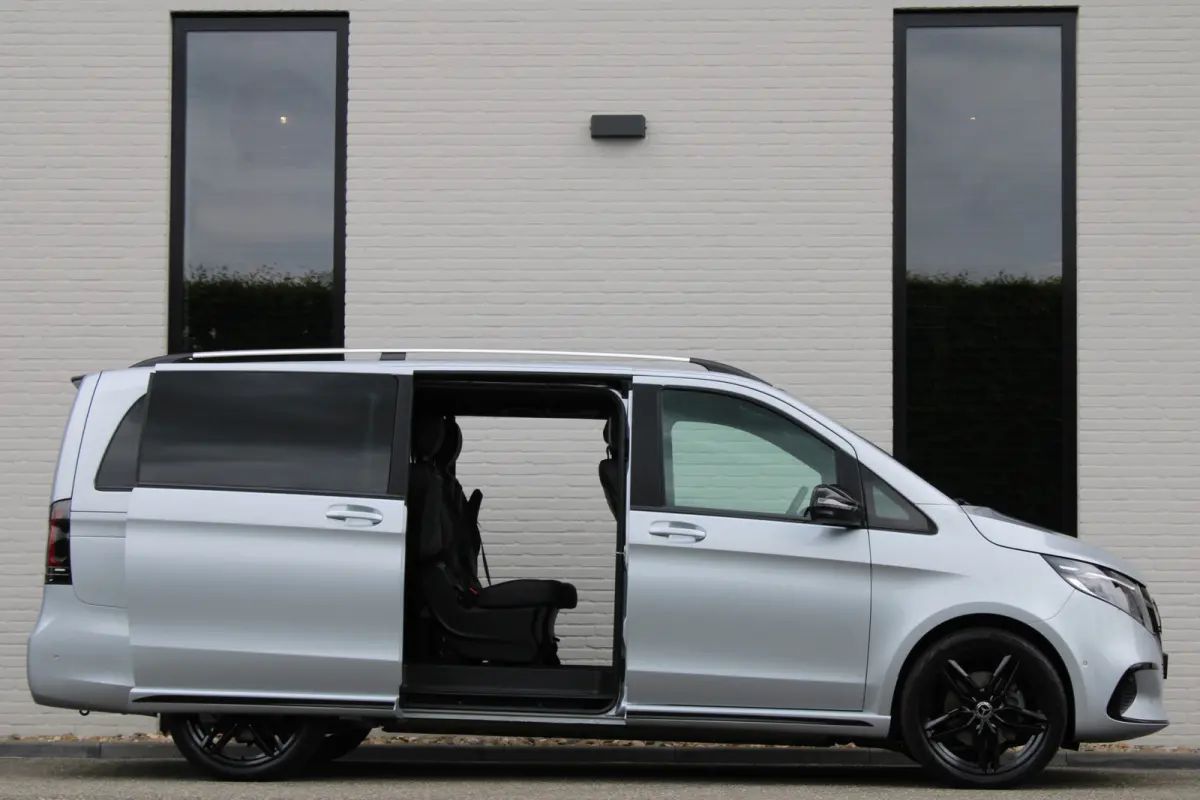 300 L2 / AMG / Luchtvering / 7-Persoons / Black Edition / Vol Opties / NIEUWSTAAT