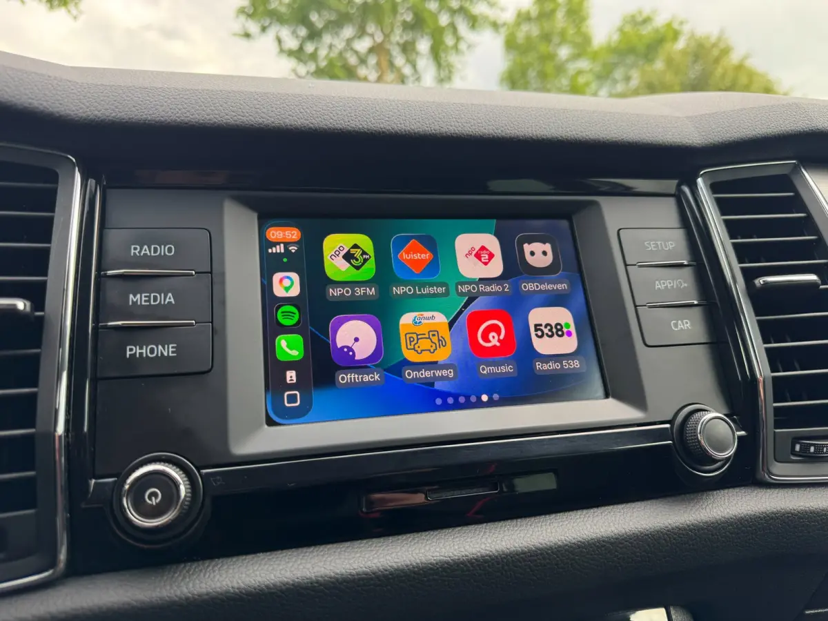1.5 TSI Ambition TREKHAAK / CARPLAY / CRUISE / PDC / ECC / ELEKTR KLEP / LMV