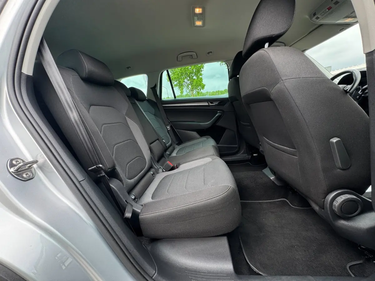 1.5 TSI Ambition TREKHAAK / CARPLAY / CRUISE / PDC / ECC / ELEKTR KLEP / LMV