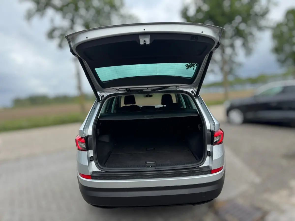 1.5 TSI Ambition TREKHAAK / CARPLAY / CRUISE / PDC / ECC / ELEKTR KLEP / LMV