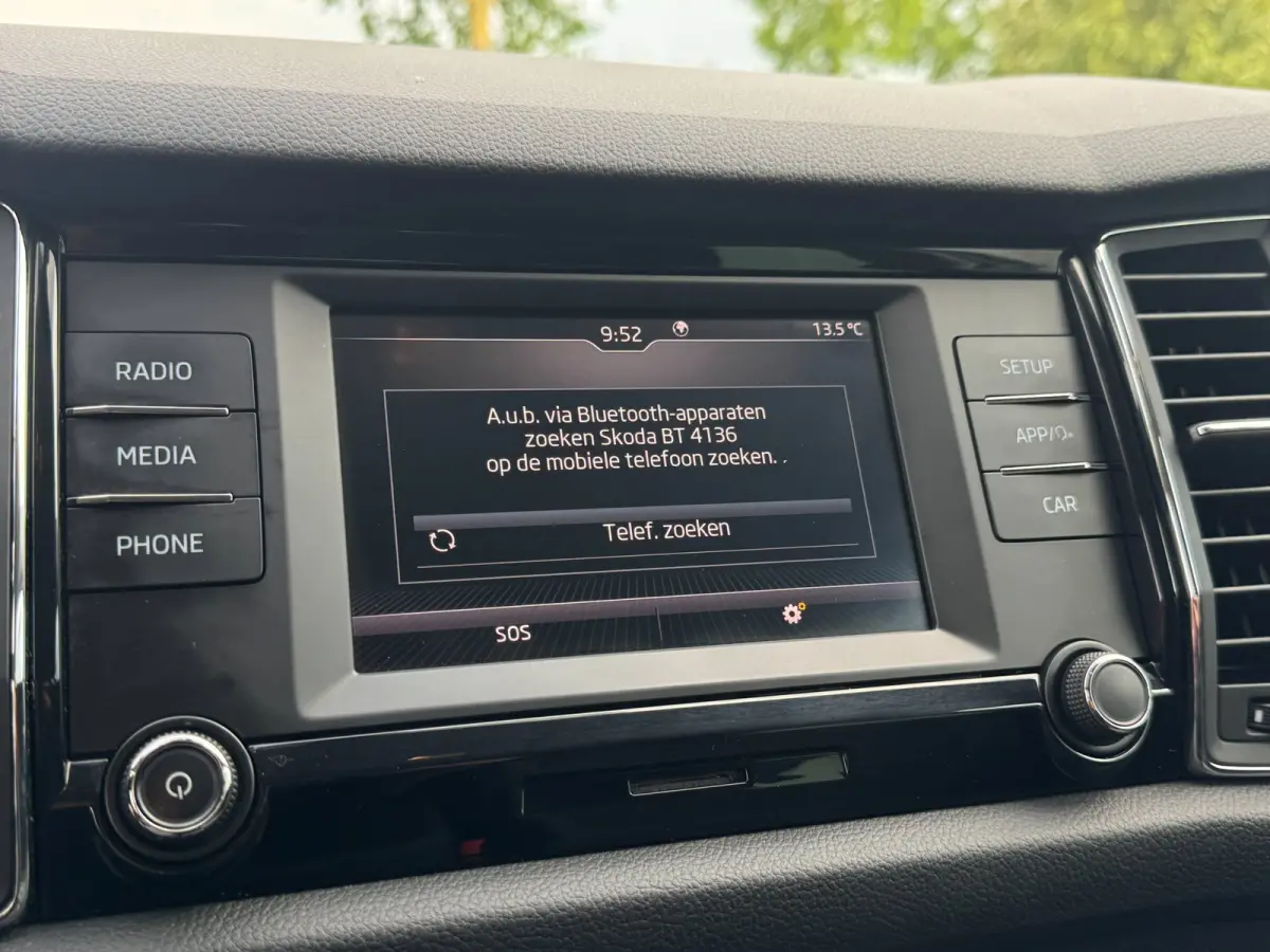 1.5 TSI Ambition TREKHAAK / CARPLAY / CRUISE / PDC / ECC / ELEKTR KLEP / LMV