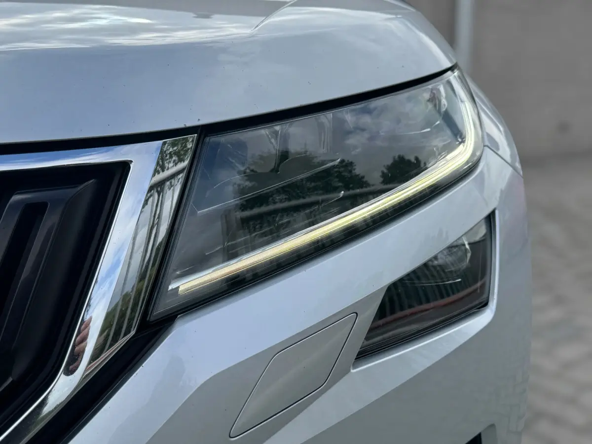 1.5 TSI Ambition TREKHAAK / CARPLAY / CRUISE / PDC / ECC / ELEKTR KLEP / LMV