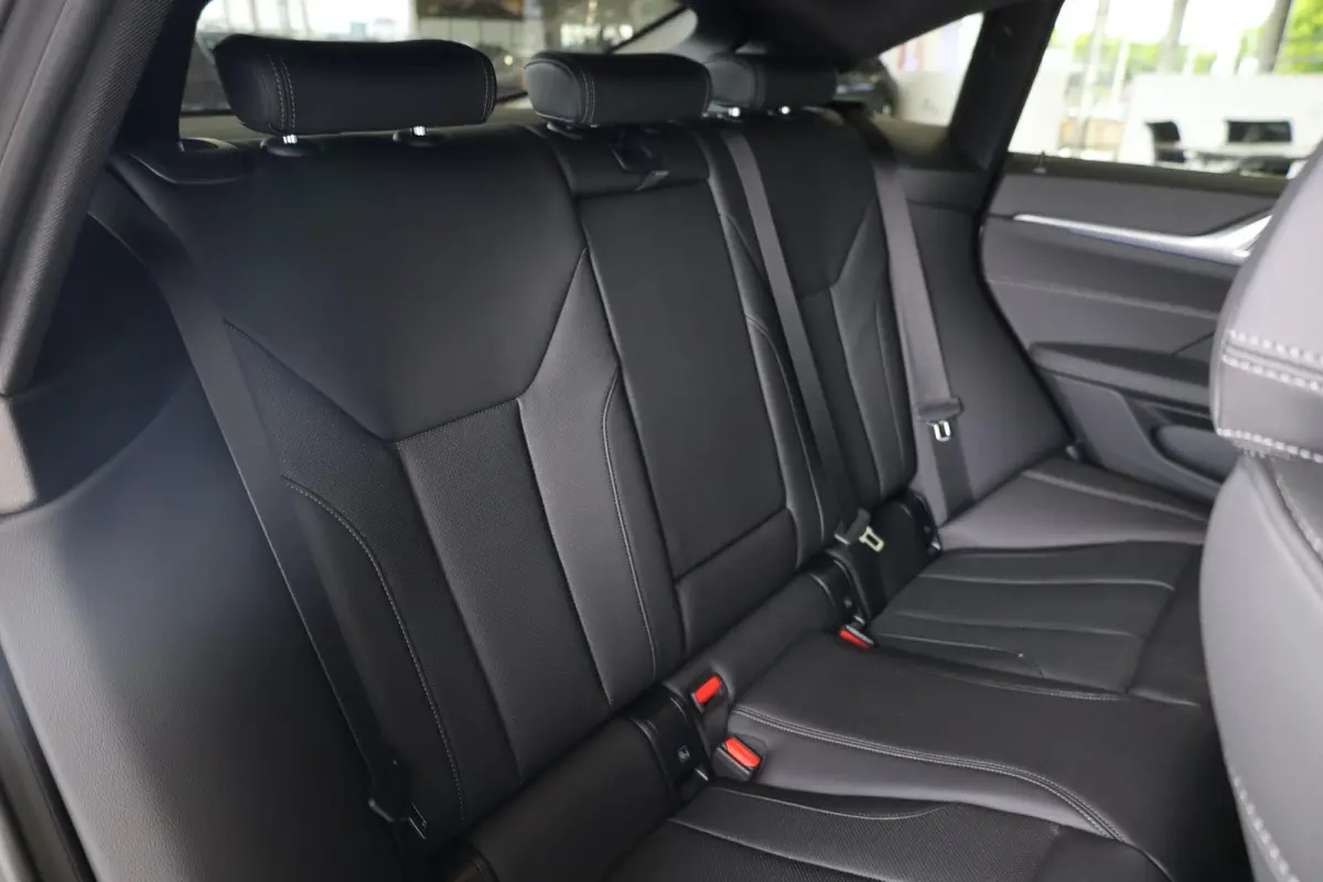 eDrive35 | M Sportpakket | HiFi Sound System | Comfort Access | Elektr. Trekhaak