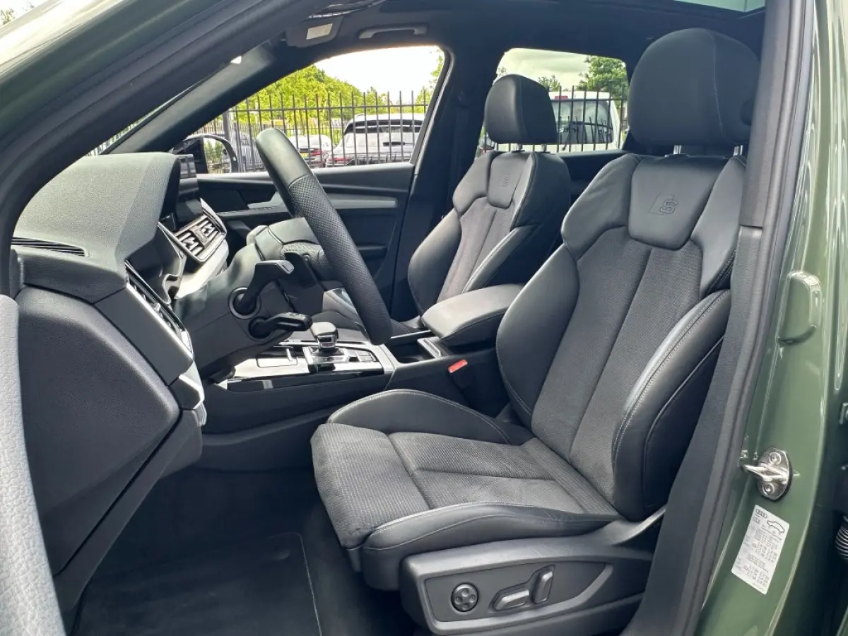 55 TFSI e Competition Quattro S-Line 2025 *BTW *Pano *Adaptive *21inch *trekhaak