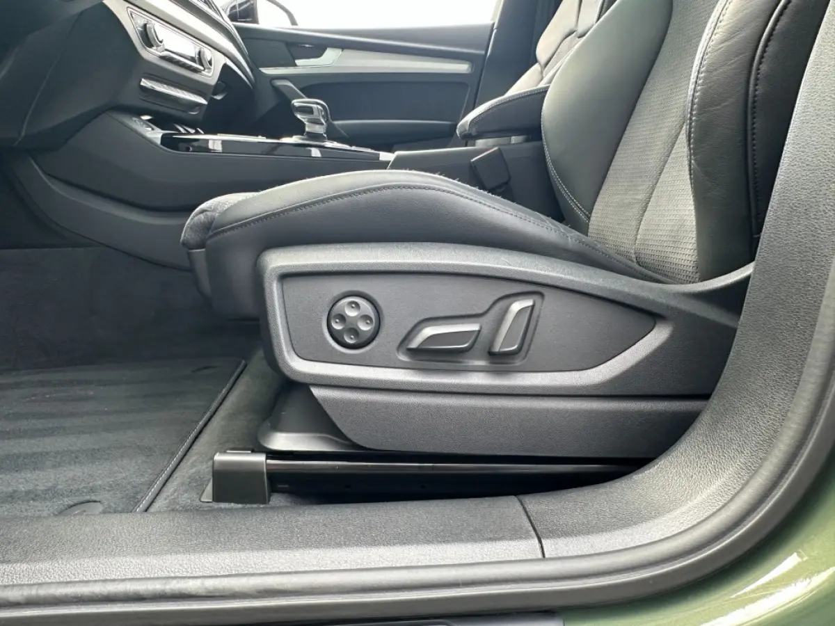 55 TFSI e Competition Quattro S-Line 2025 *BTW *Pano *Adaptive *21inch *trekhaak