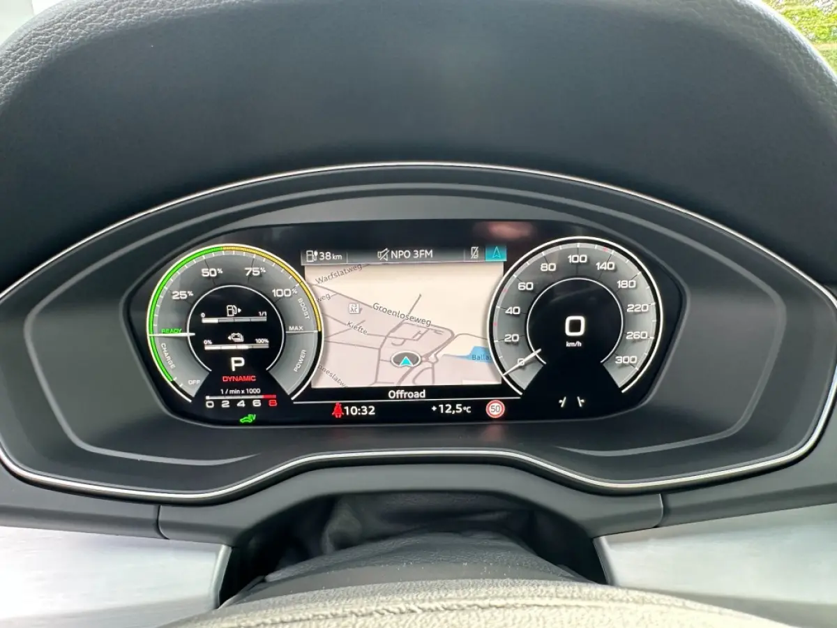 55 TFSI e Competition Quattro S-Line 2025 *BTW *Pano *Adaptive *21inch *trekhaak