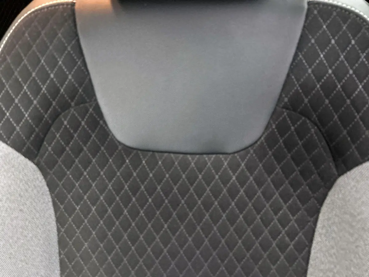 Elegance 1.2 130pk Automaat | Trekhaak | Navigatie | Climate Control | Cruise Control | Camera | 17"LMV | Dodehoekdetectie | LED | Apple Carplay/Android Auto |