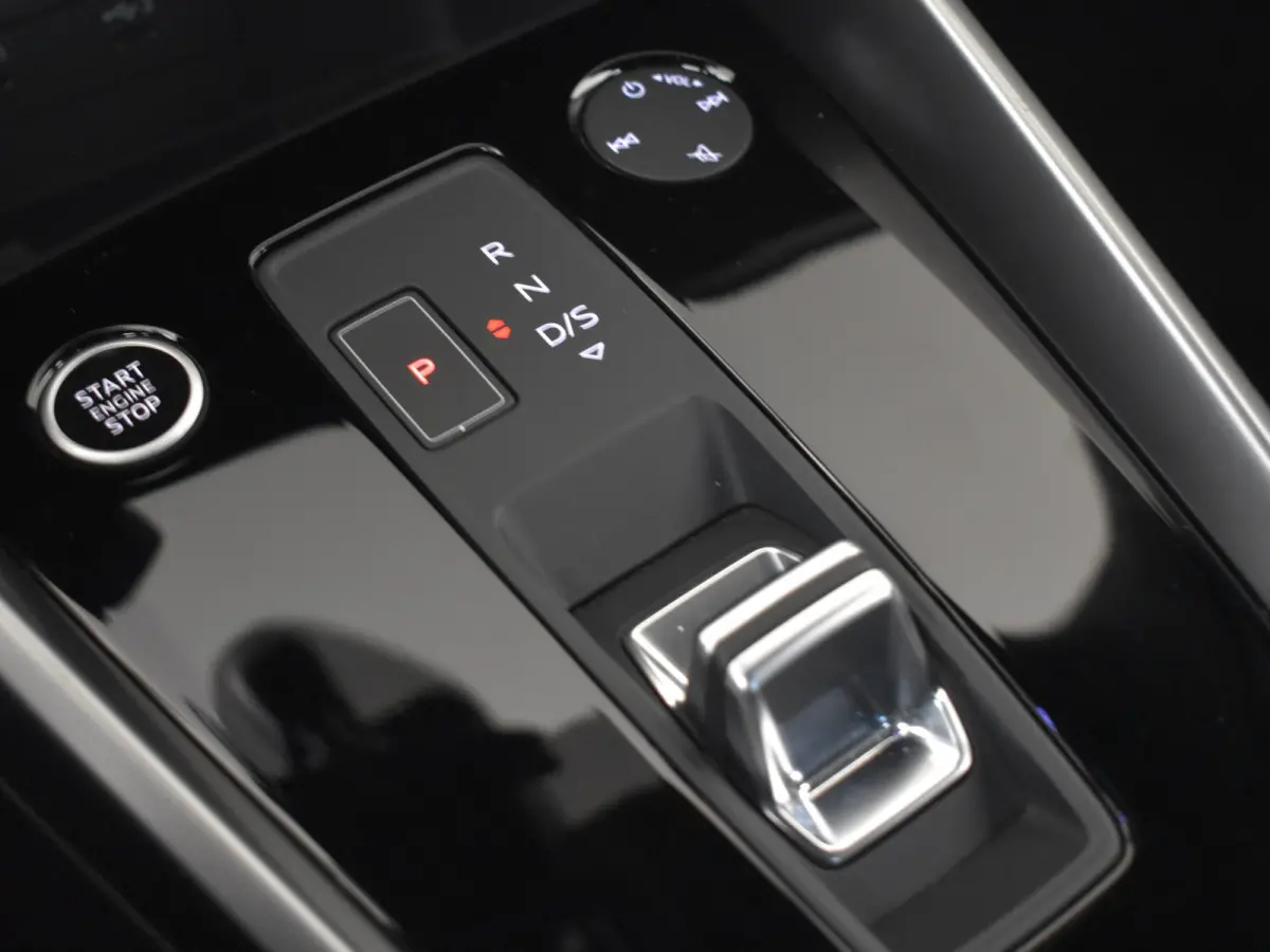 35 TFSI edition one 150PK DSG/AUTO | Elektr. Stoel l Camera | Cruise control adaptief | Keyless |  Stoelverwarming | Navigatie | Apple carplay android auto | Climate control | DAB | 17"LMV