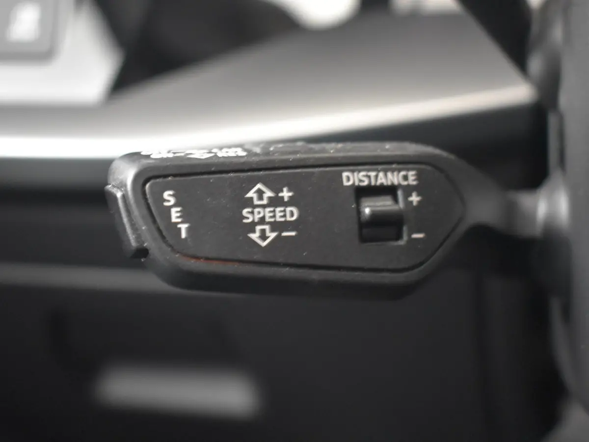 35 TFSI edition one 150PK DSG/AUTO | Elektr. Stoel l Camera | Cruise control adaptief | Keyless |  Stoelverwarming | Navigatie | Apple carplay android auto | Climate control | DAB | 17"LMV