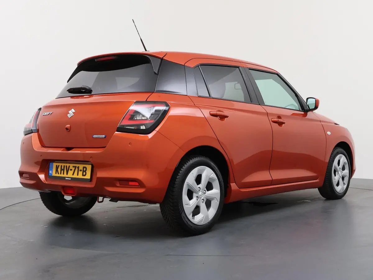 1.2 Select Smart Hybrid | Achteruitrijcamera | Stoelverwarming | Navigatie |