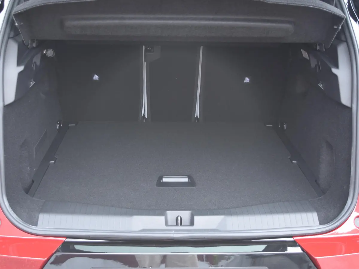 1.2 Hybrid 145 Max | AFNEEMBARE TREKHAAK | AMBIANCE HYPE GREY | PACK WINTER & GRIP CONTROL | NIEUWE AUTO