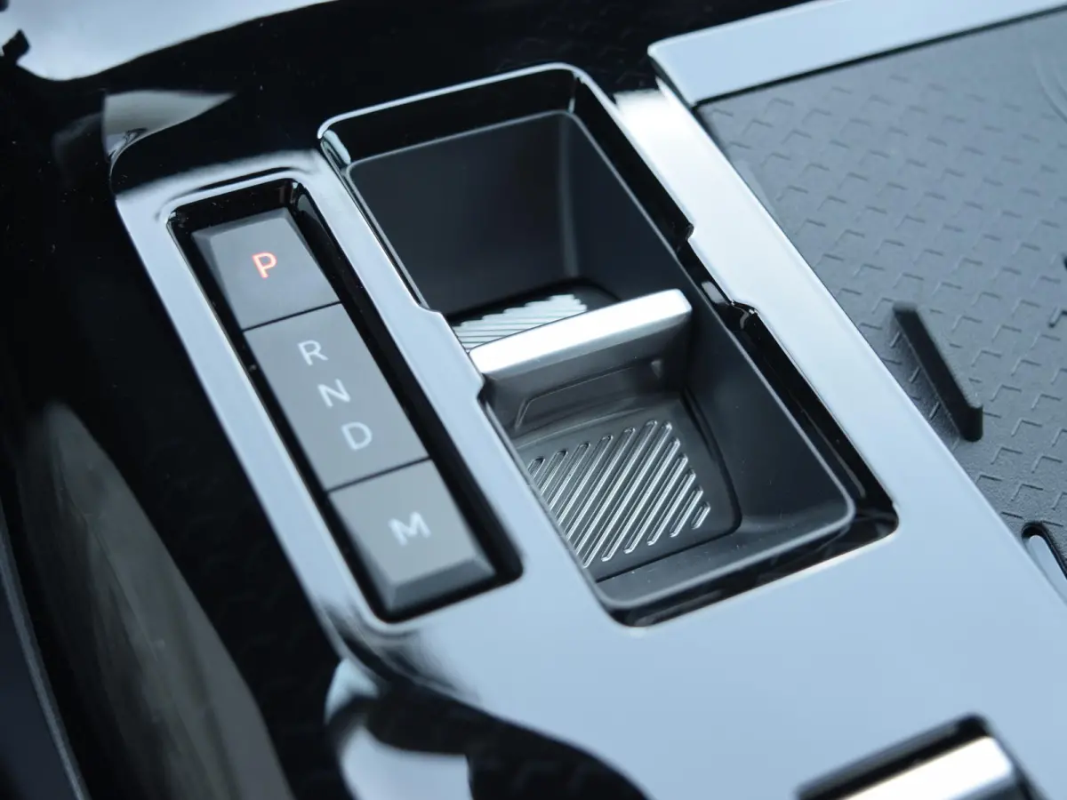 1.2 Hybrid 145 Max | AFNEEMBARE TREKHAAK | AMBIANCE HYPE GREY | PACK WINTER & GRIP CONTROL | NIEUWE AUTO