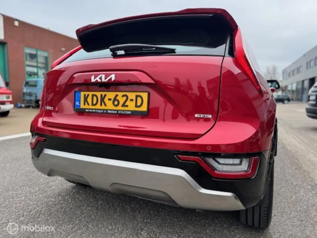 1.6 GDi PHEV DynamicLine Edition / Plug-inn Hybride / volledig elektrisch rijden 65 km hierna Hybride aandrijving , Navi / Camera achter / Parkeerhulp rondom / Stoel & stuur verwarming / Key